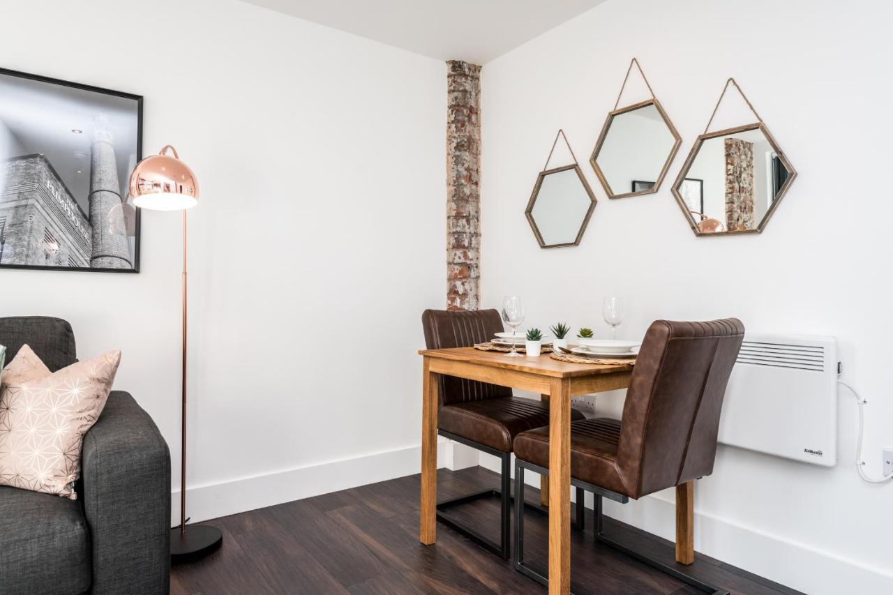 Central Aparthotel By Ustay Liverpool Extérieur photo